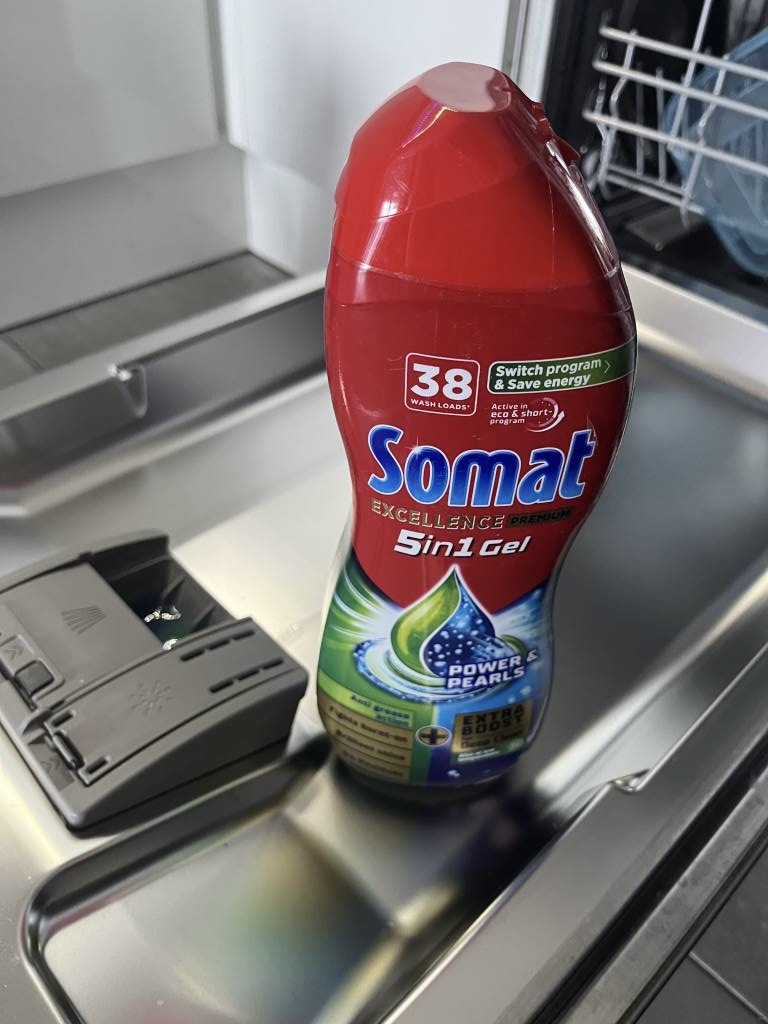 4923