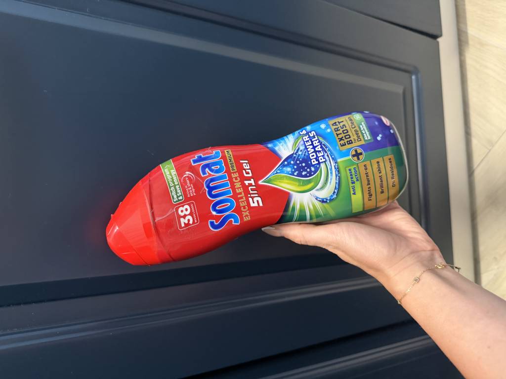5518