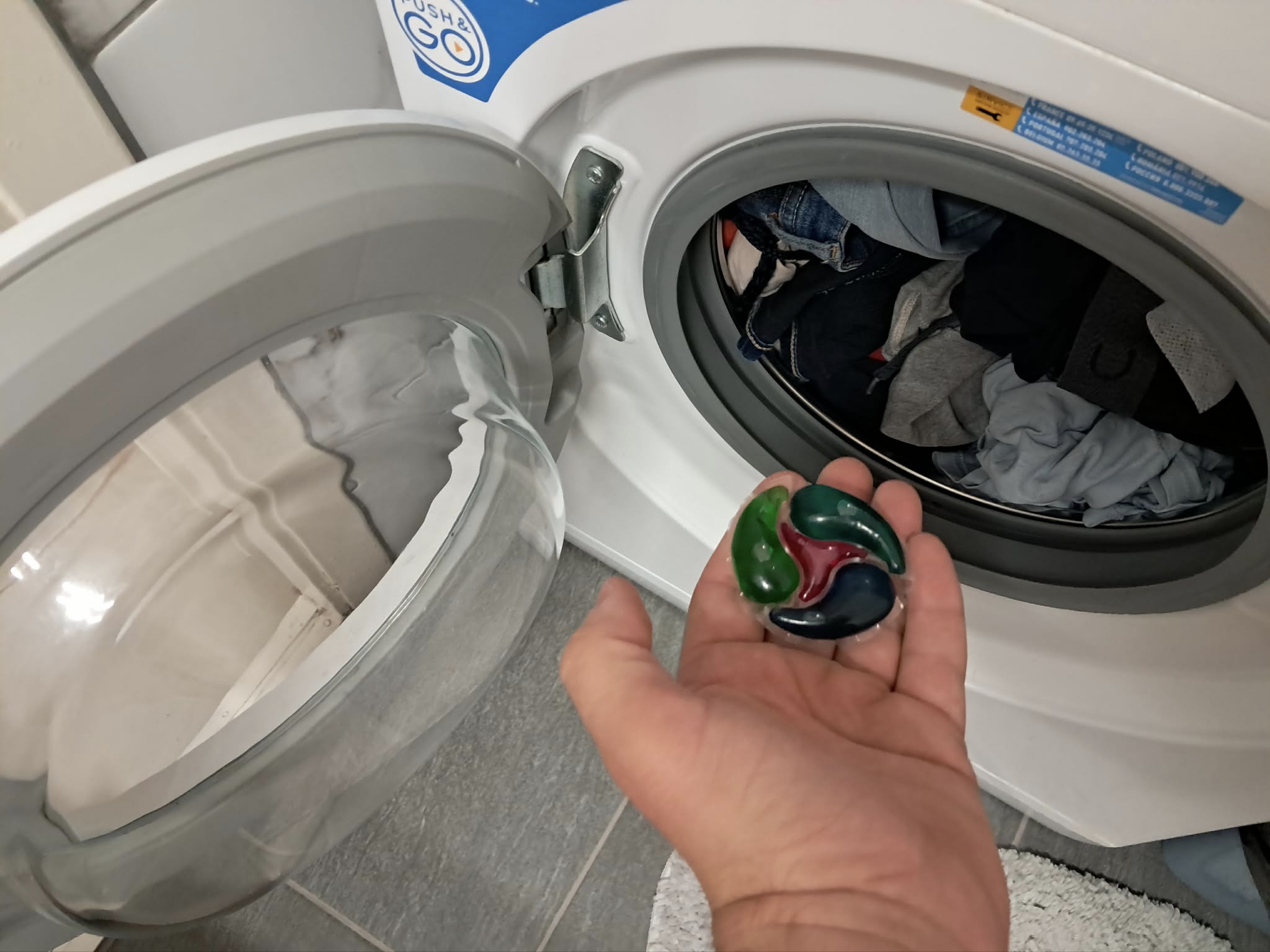 6732